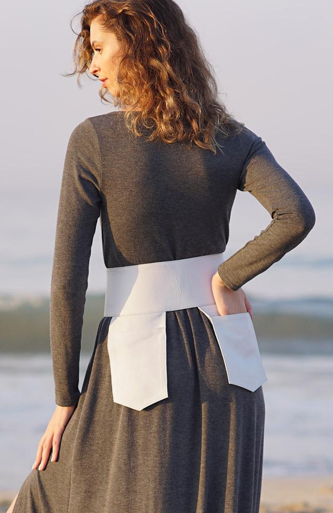 Boardroom Pocket Belt in Electric White - SAMPLE size 2